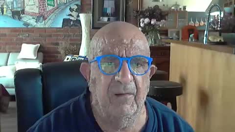 Snapshot of patvac chatting on 17, 11, 2025 patvac online show from 17, 11, 2025