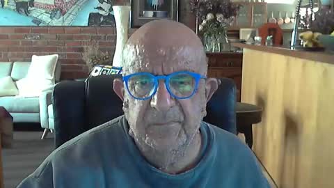 Snapshot of patvac chatting on 23, 11, 2025 patvac online show from 23, 11, 2025