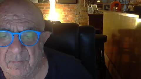 Snapshot of patvac chatting on 14, 12, 2025 patvac online show from 14, 12, 2025