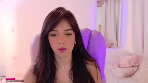 Snapshot of pau_cute chatting on 4, 10, 2025 Sofa online show from 4, 10, 2025