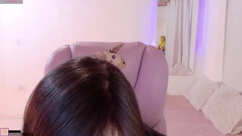 Snapshot of pau_cute chatting on 9, 1, 2026 Sofa online show from 9, 1, 2026