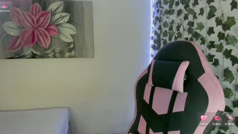 Snapshot of pau_delima__ chatting on 6, 1, 2025 paulina online show from 6, 1, 2025