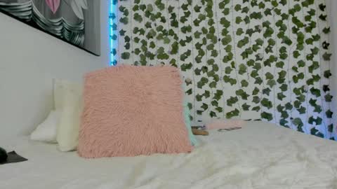 Snapshot of pau_delima__ chatting on 5, 2, 2025 paulina online show from 5, 2, 2025