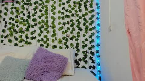 Snapshot of pau_delima__ chatting on 25, 9, 2025 paulina online show from 25, 9, 2025