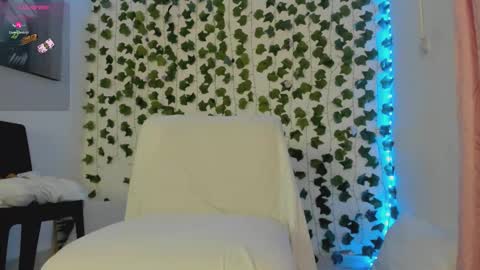 Snapshot of pau_delima__ chatting on 8, 10, 2025 paulina online show from 8, 10, 2025