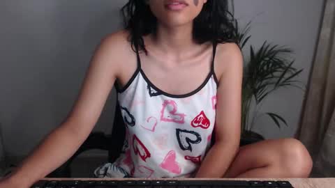 Snapshot of pau_heart chatting on 21, 12, 2025 Paulina online show from 21, 12, 2025