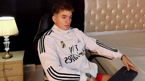 Paull George online show from 9, 3, 2026