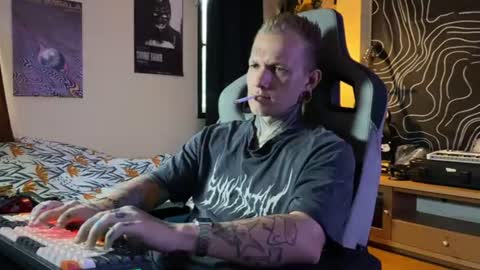 Paul online show from 9, 6, 2026