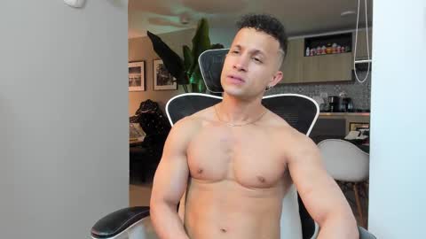 Snapshot of paul_reyborg chatting on 3, 10, 2025 Paul online show from 3, 10, 2025