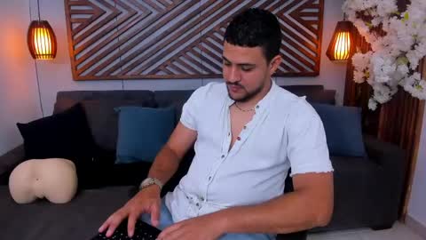Paul Rivera online show from 1, 5, 2026