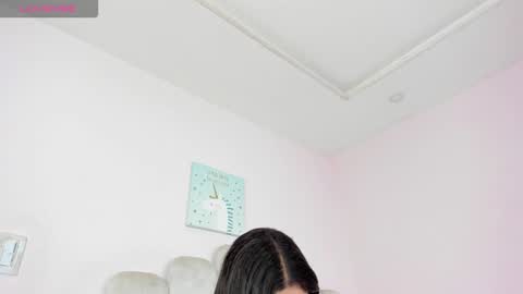 Snapshot of paula_cosio chatting on 19, 12, 2025 dahia online show from 19, 12, 2025