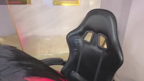 Live 800am 200pm COLOMBIAN HOUR online show from 25, 4, 2026