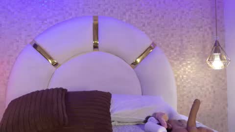 Paulina  online show from 5, 11, 2025