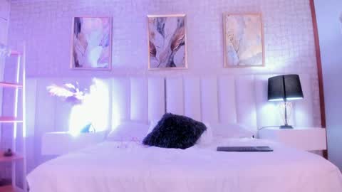 Snapshot of paulina_johns chatting on 2, 6, 2026 paulina johns online show from 2, 6, 2026