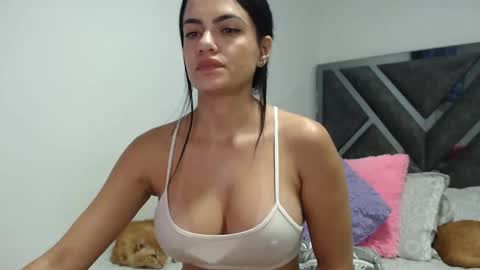 Snapshot of paulina_l chatting on 13, 2, 2025 Paulina online show from 13, 2, 2025