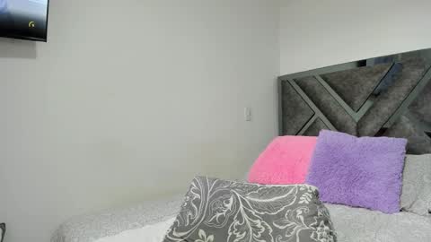 Snapshot of paulina_l chatting on 14, 10, 2025 Paulina online show from 14, 10, 2025