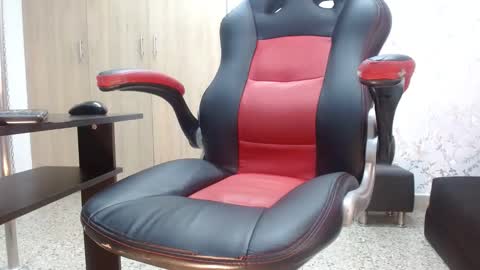 Snapshot of paulina_rubio_ chatting on 28, 2, 2025 Paulina Rubio online show from 28, 2, 2025