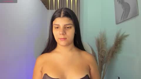Paulina Belle online show from 4, 12, 2025