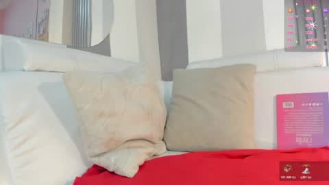 Snapshot of paulinasaeenz chatting on 8, 6, 2026 PaulinaSaennz online show from 8, 6, 2026