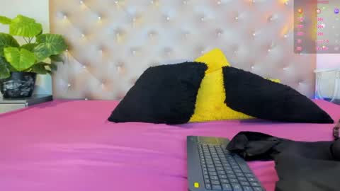 PaulinaSaennz online show from 27, 7, 2026