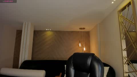 Paulina Santos  online show from 11, 6, 2026