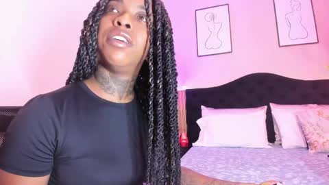 Pauline online show from 15, 4, 2026