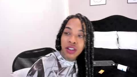 Pauline online show from 25, 4, 2026