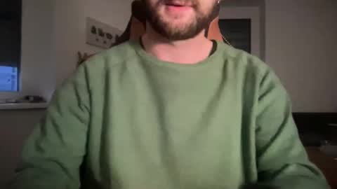 Snapshot of paulsimpsn chatting on 20, 12, 2025 love bush online show from 20, 12, 2025