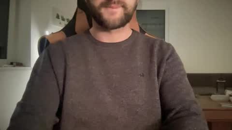 Snapshot of paulsimpsn chatting on 22, 12, 2025 love bush online show from 22, 12, 2025