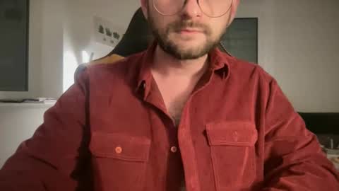 Snapshot of paulsimpsn chatting on 3, 4, 2026 love bush online show from 3, 4, 2026