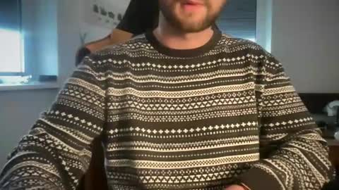 Snapshot of paulsimpsn chatting on 21, 4, 2026 love bush online show from 21, 4, 2026