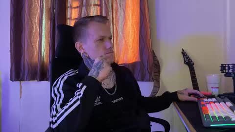 Paul Velvet online show from 26, 11, 2025