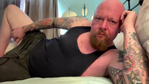 Snapshot of paulyb445 chatting on 24, 9, 2025 paulyb445 online show from 24, 9, 2025