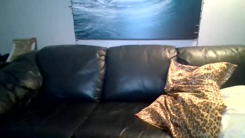 pawgkiller online show from 26, 9, 2025