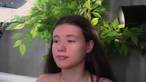 Snapshot of pazrapacki chatting on 4, 7, 2026 Beautiful Mila online show from 4, 7, 2026