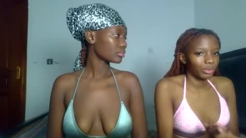 peach_ebonny online show from 3, 6, 2026