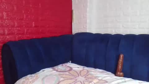 peach_melbah online show from 24, 11, 2025