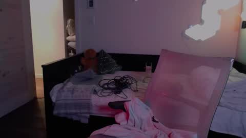 Effyyyyy online show from 8, 12, 2024