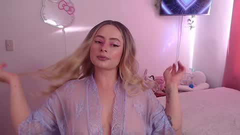 peacherry_ online show from 27, 1, 2025
