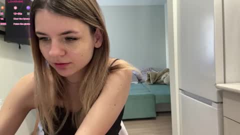 Snapshot of peachy_keens chatting on 17, 4, 2026 Peachy online show from 17, 4, 2026