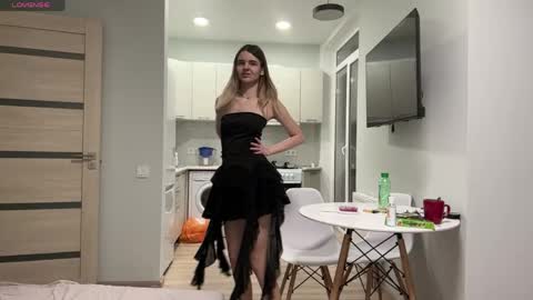Snapshot of peachy_keens chatting on 19, 5, 2026 Peachy online show from 19, 5, 2026