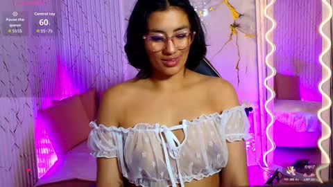 Snapshot of peachy_tay chatting on 13, 2, 2026 peachy_tay online show from 13, 2, 2026