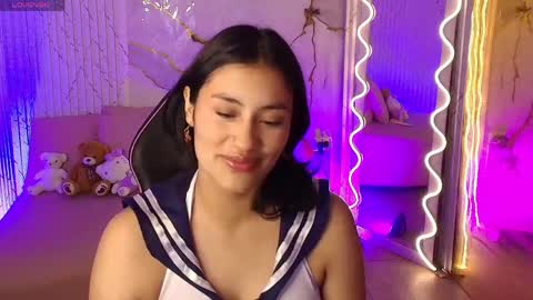 peachy_tay online show from 4, 4, 2026