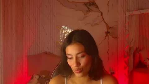peachy_tay online show from 20, 4, 2026
