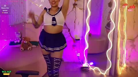 peachy_tay online show from 24, 4, 2026