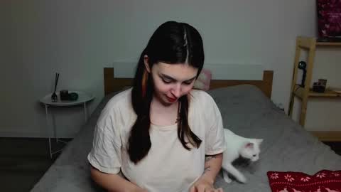 Peachy online show from 10, 3, 2025