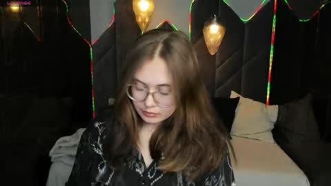 peachynoxxx online show from 23, 4, 2026