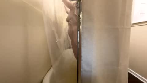 PeachyObsession online show from 29, 3, 2026