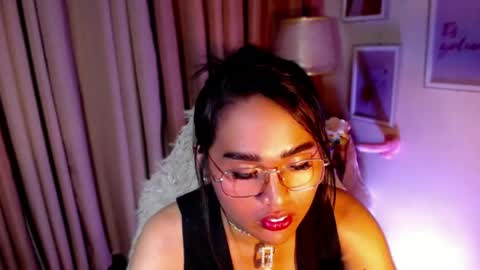 Snapshot of peakaboo_xx chatting on 20, 5, 2026 Angel Creamdensada online show from 20, 5, 2026