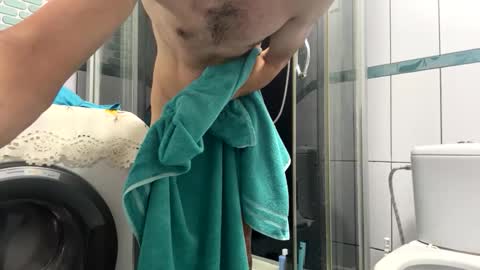 Snapshot of peanutmikk chatting on 8, 10, 2025 peanutmikk online show from 8, 10, 2025